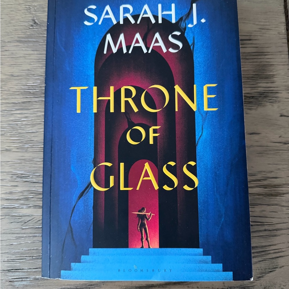 Throne of Glass Book by Sarah J. Maas